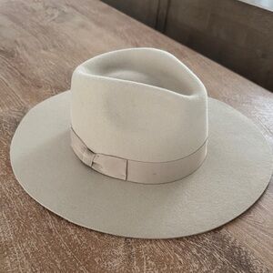 Nordstrom Cream Wide-Brim Hat